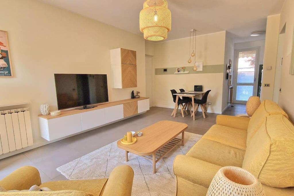 Europa Pool Apartment Bardolino Bagian luar foto